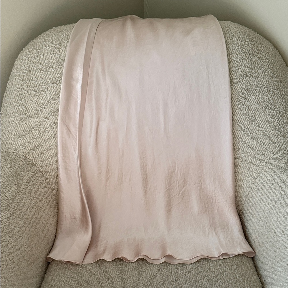 Aritizia babaton cream satin midi skirt